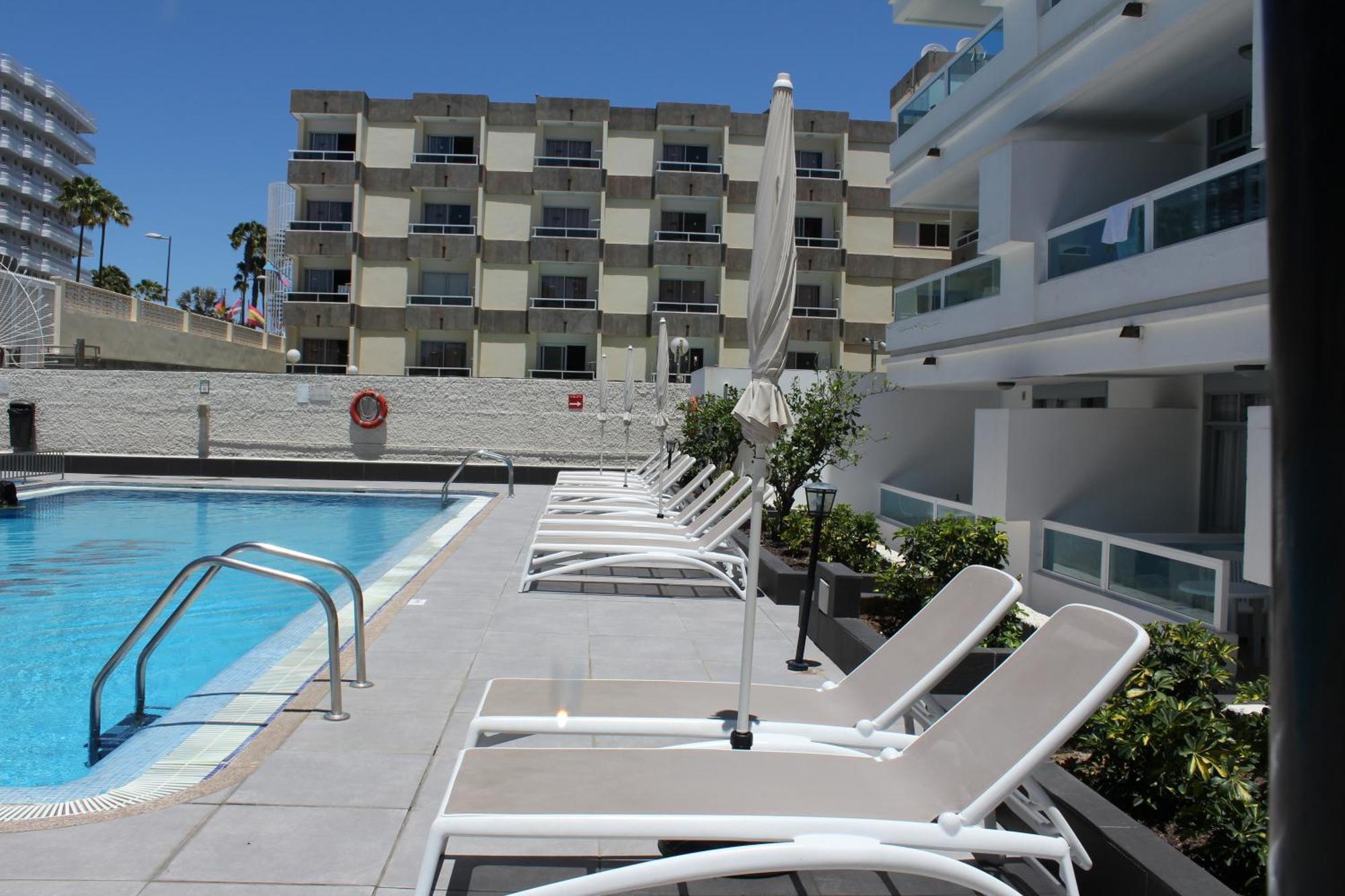 Apartamentos Fayna プラヤ・デル・イングレス エクステリア 写真